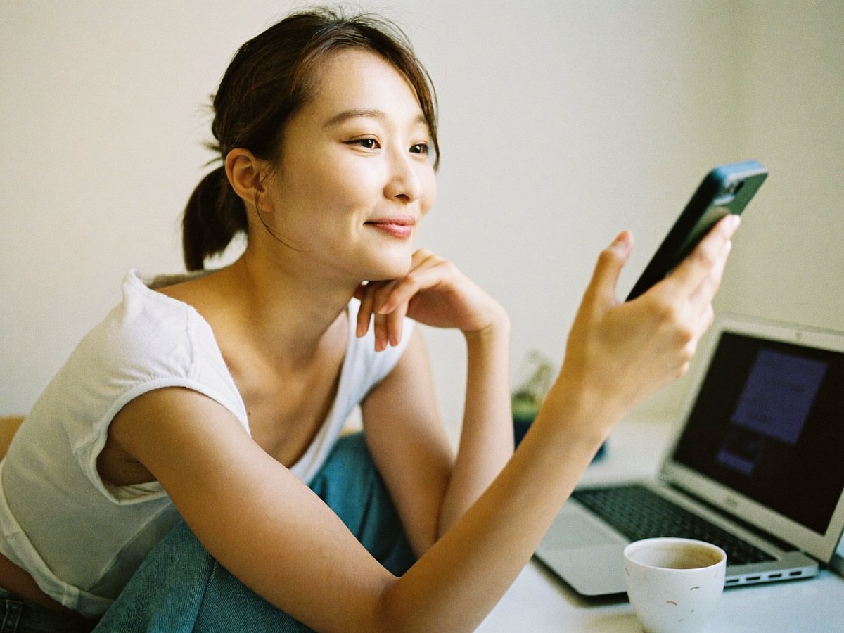 인스타 이벤트 게시물 댓글을 휴대폰으로 확인하는 쇼핑몰 운영자